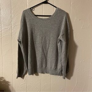 Banana Republic Classic Gray Crew Neck Sweater